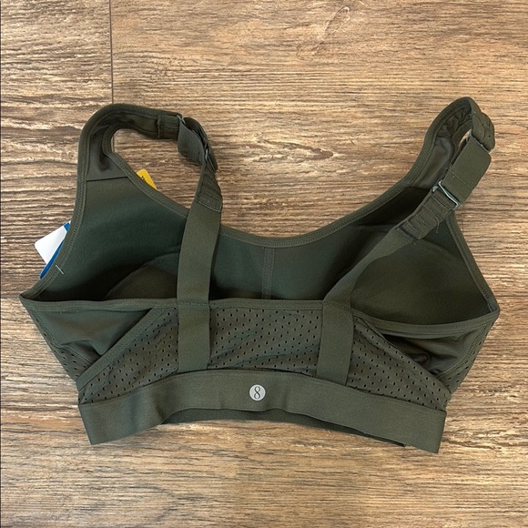 Layer8 Women's Size Medium Adjustable Band and Straps Sports Bra NWT - Picture 4 of 8